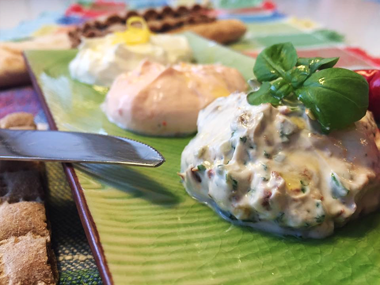 Krämig färskost gjort på yoghurt